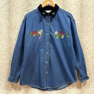 Basic Editions Holiday Christmas Embroidered Denim Shirt Medium
